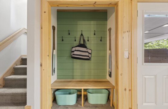 74299 380568 UZCEXbmY1uEKKa2 SwTxJweynJGYsWKoGCFmKV6MBys 6842dbfede5c0.jpg