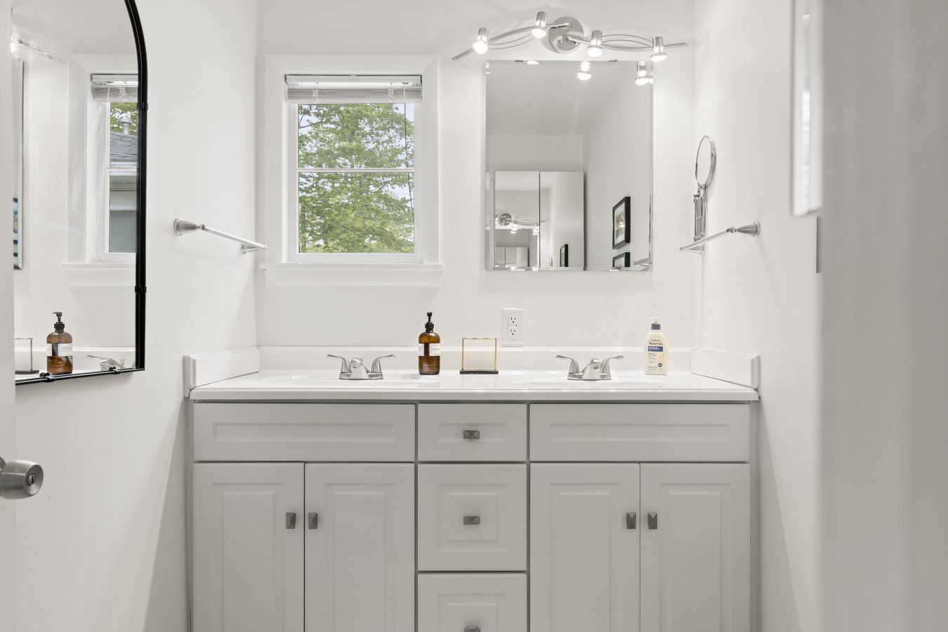 74299 385876 BFvicL6DDecMkDfyCtz3dwuVPyp0mNvHEexbJ5oH sw 682f7f280a5c0.jpg