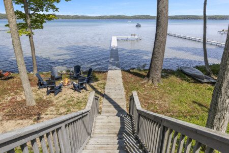 74299 380568 zEy jDe2i5XmQ44aSVoc9832EaHf2ET jenS4bugArY 6842db628fe82.jpg